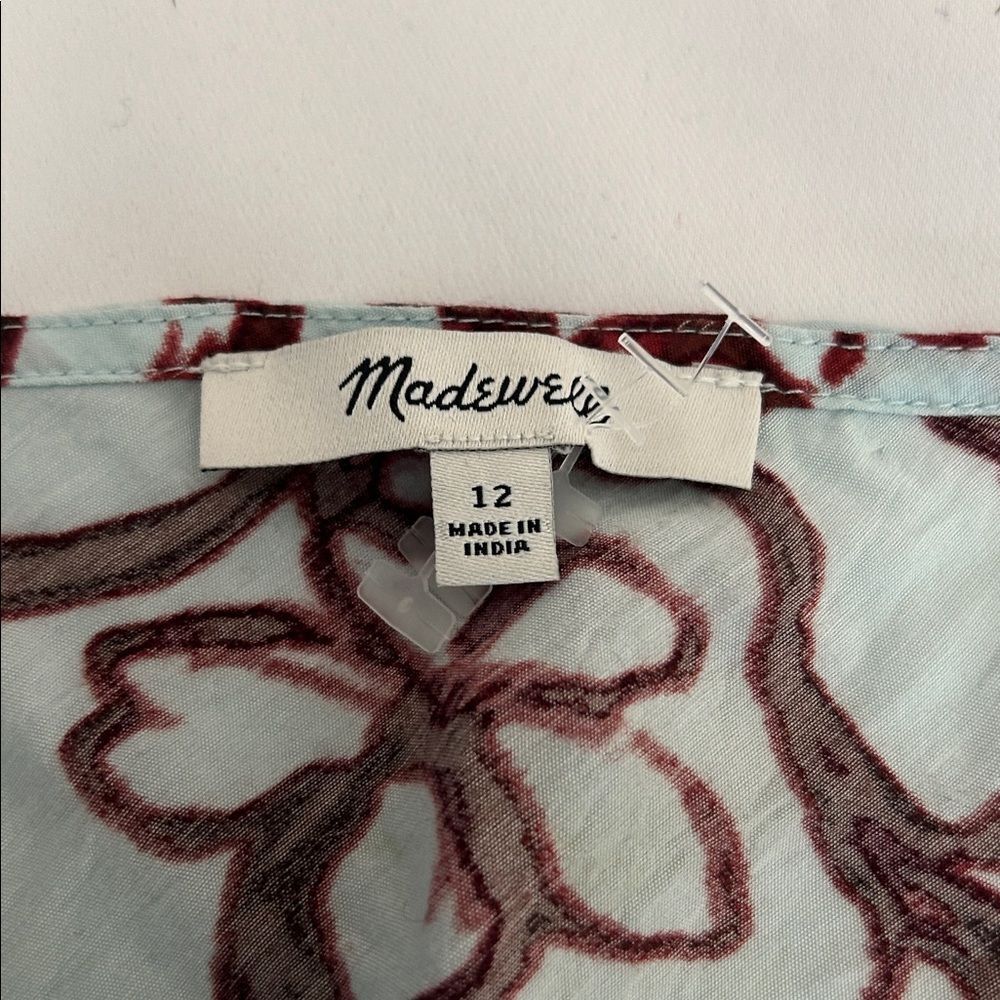 Madewell Gentle Wind Cutaway Vest in NWT Floral Top with Red Accents size 12 - Picture 3 of 8